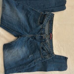 Woman’s skinny jeans